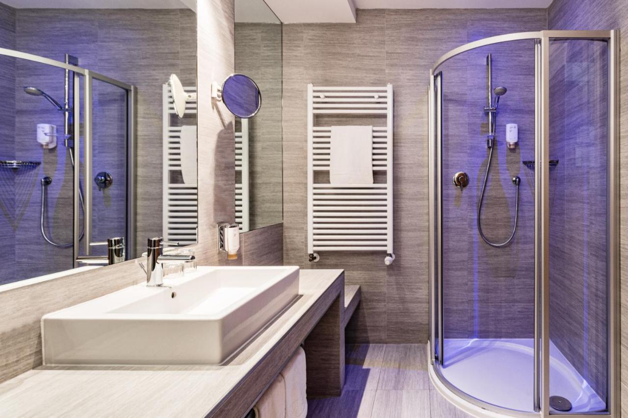 Falkensteiner Hotel Antholz - Adults Only ภายนอก รูปภาพ