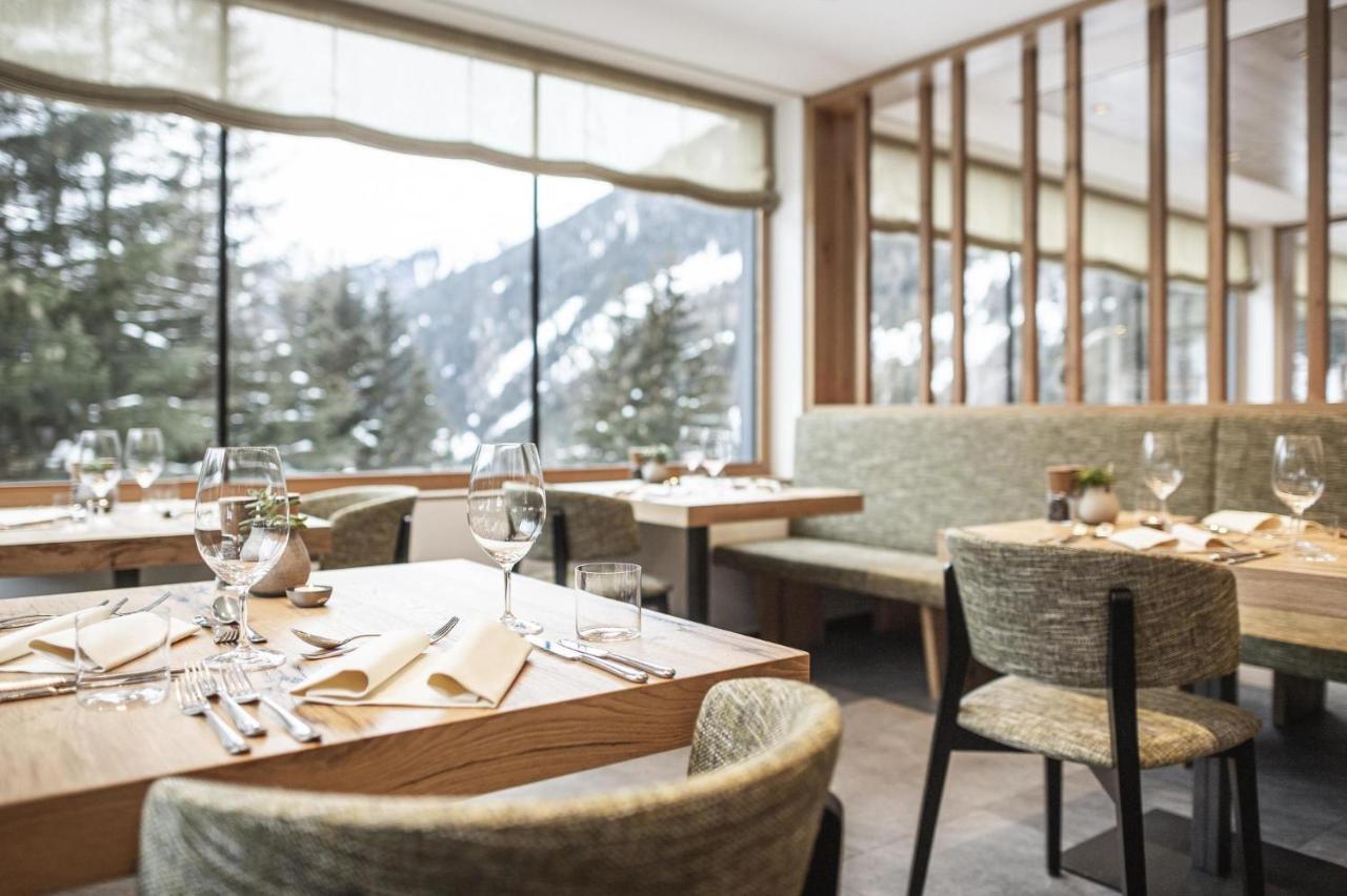 Falkensteiner Hotel Antholz - Adults Only ภายนอก รูปภาพ