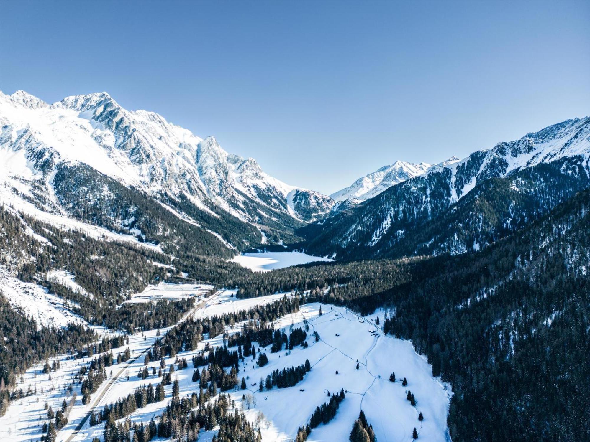 Falkensteiner Hotel Antholz - Adults Only ภายนอก รูปภาพ